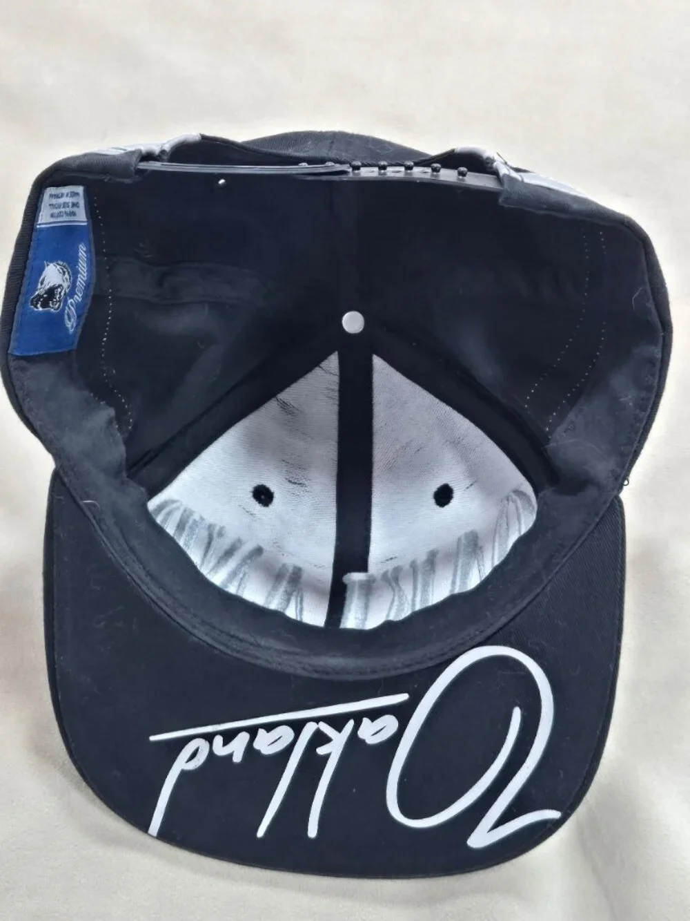 Oakland Black Silver Embroidered Snapback Hat Adjustable Cotton One Size
